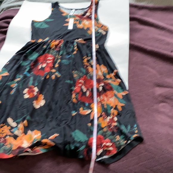 Fall Colored Dress - Picture 4 of 9